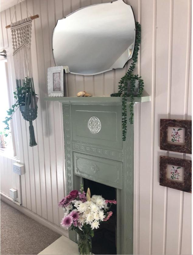 The Pink Cottage Upstairs Suite & Garden Summer Room Whitehead エクステリア 写真