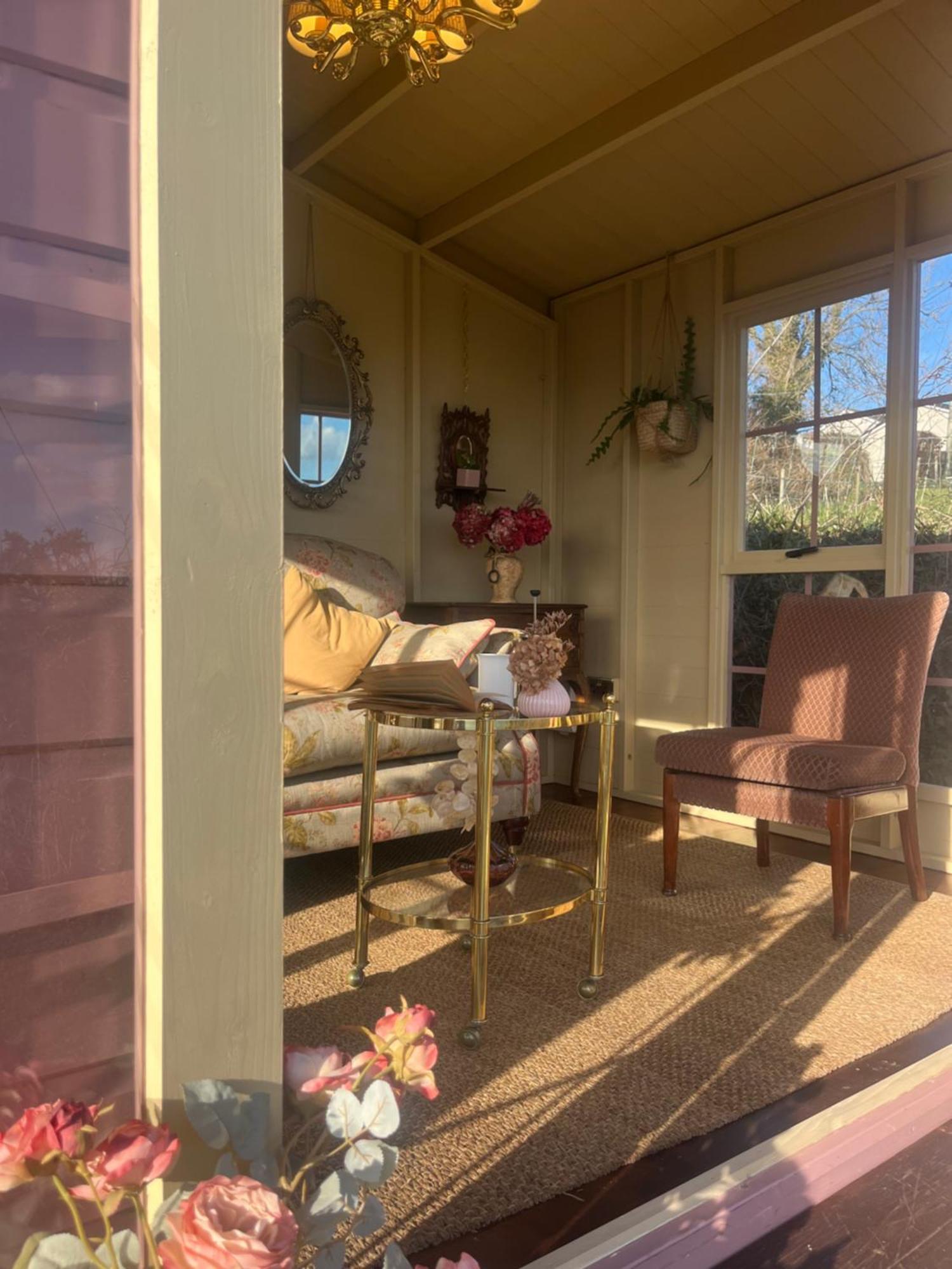 The Pink Cottage Upstairs Suite & Garden Summer Room Whitehead エクステリア 写真